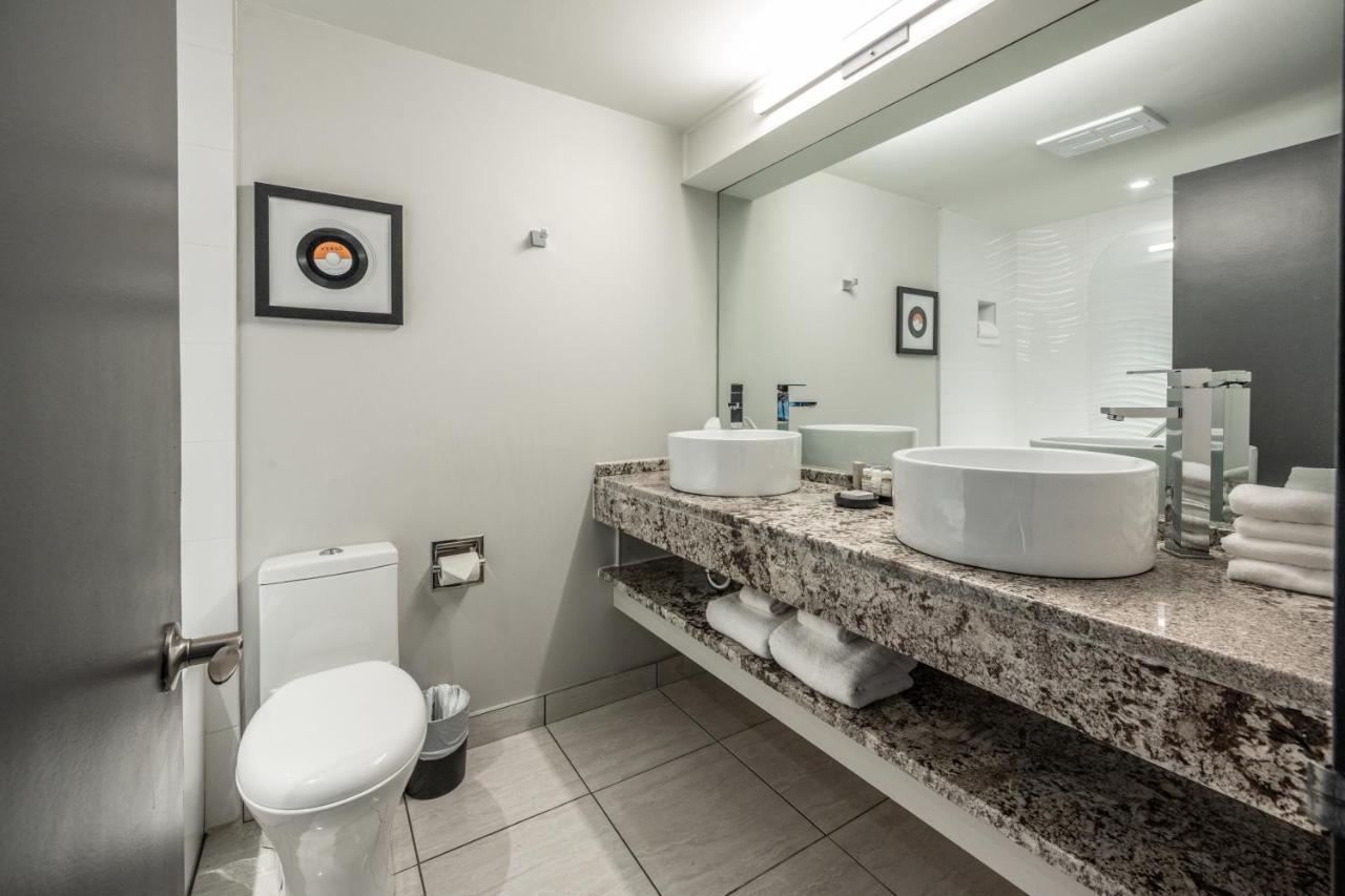 Hotel Verso Magog ภายนอก รูปภาพ
