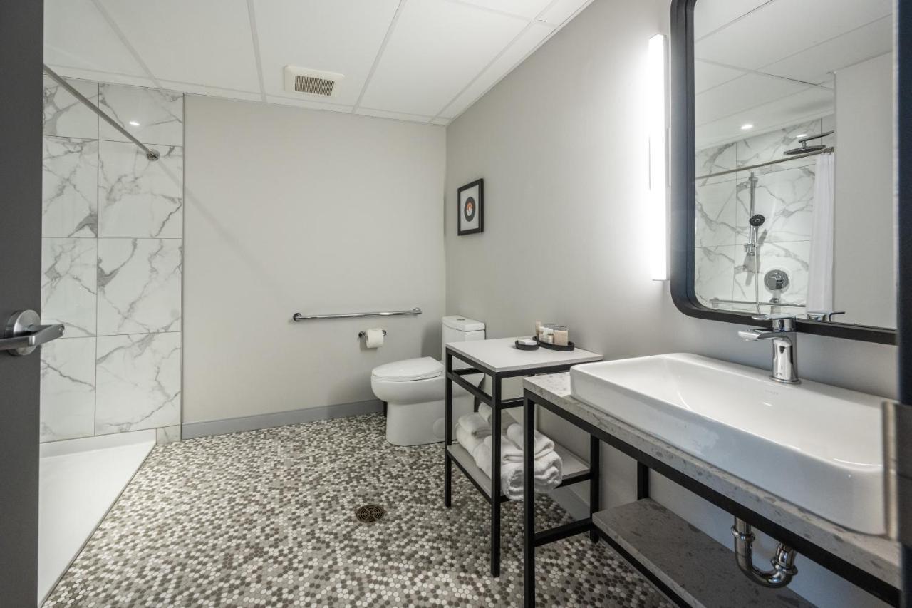 Hotel Verso Magog ภายนอก รูปภาพ