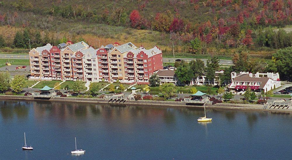 Hotel Verso Magog ภายนอก รูปภาพ