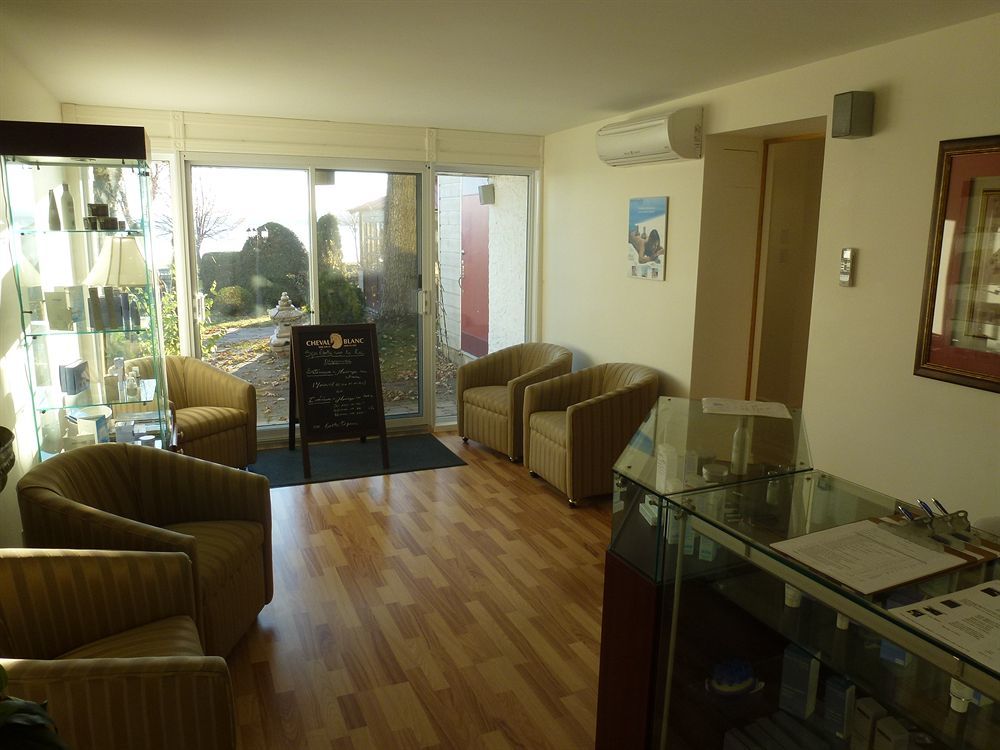 Hotel Verso Magog ภายนอก รูปภาพ