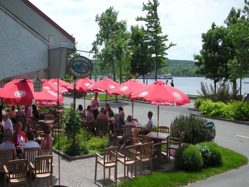 Hotel Verso Magog ภายนอก รูปภาพ